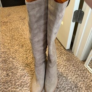 Stylish Women's Knee-High Boots - Gray